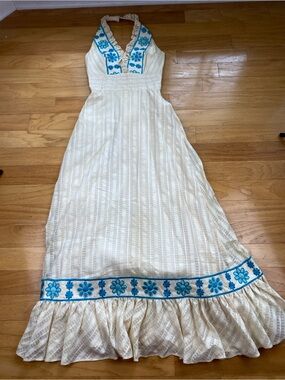 Vintage 1970s Maxi Dress Embroidered Floral Ruffle Halter Hippie Festival Boho 5